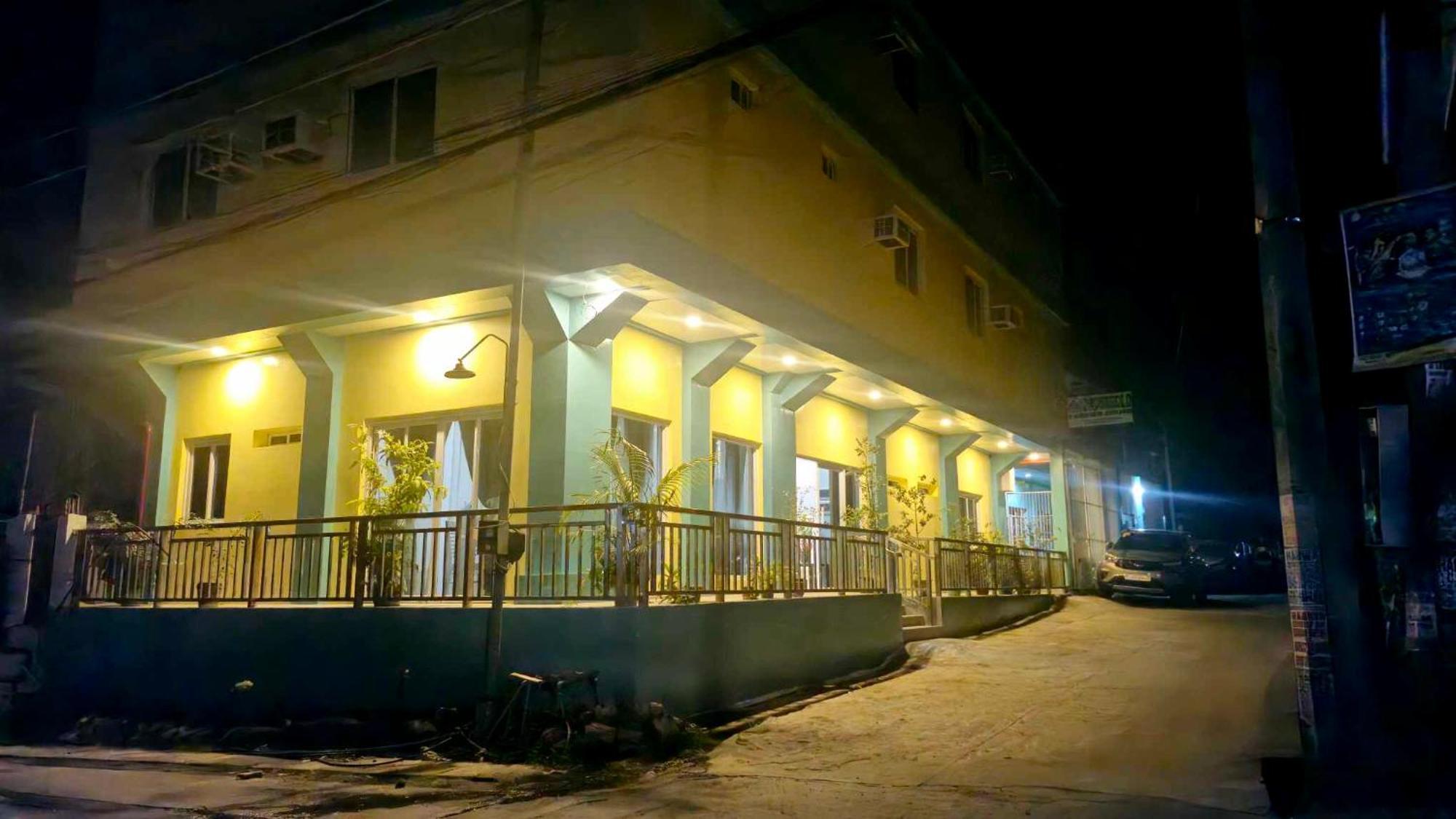 Drossgold Pension House Tubigon 외부 사진